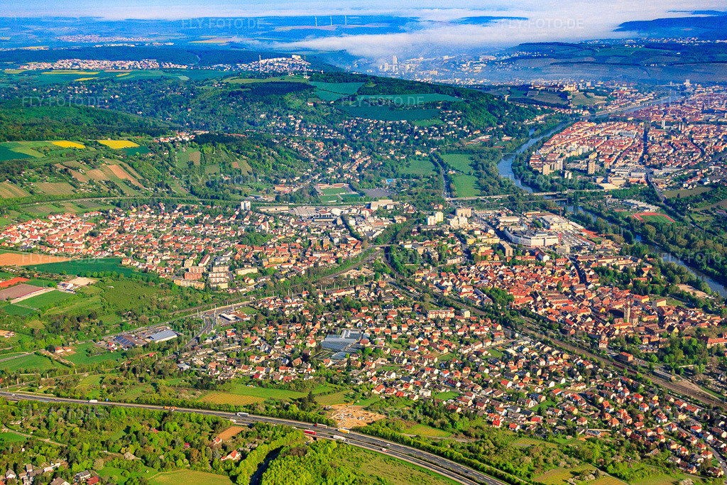 Luftbild: Stadtansicht zwischen Main, B19 und Autobahn im Ortsteil Heidingsfeld in Würzburg im Bundesland Bayern in Deutschland. Foto: IMG_57066.jpg vom 08.05.2013 durch Werner Riehm/FLY-FOTO.de