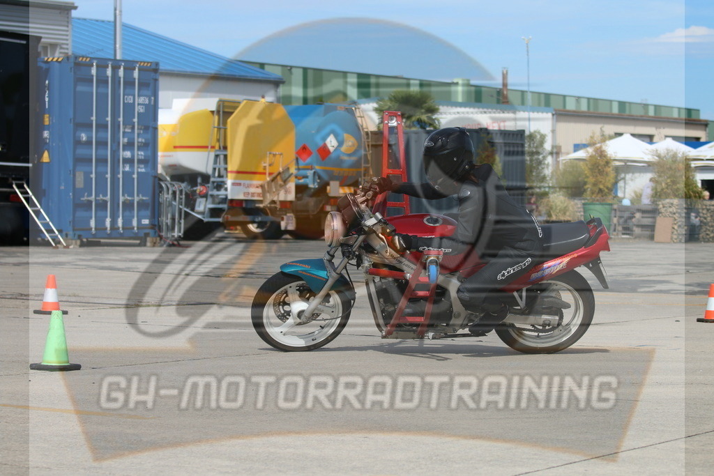 IMG_3847 | gh-motorradtraining-foto.de - Realisiert mit Pictrs.com