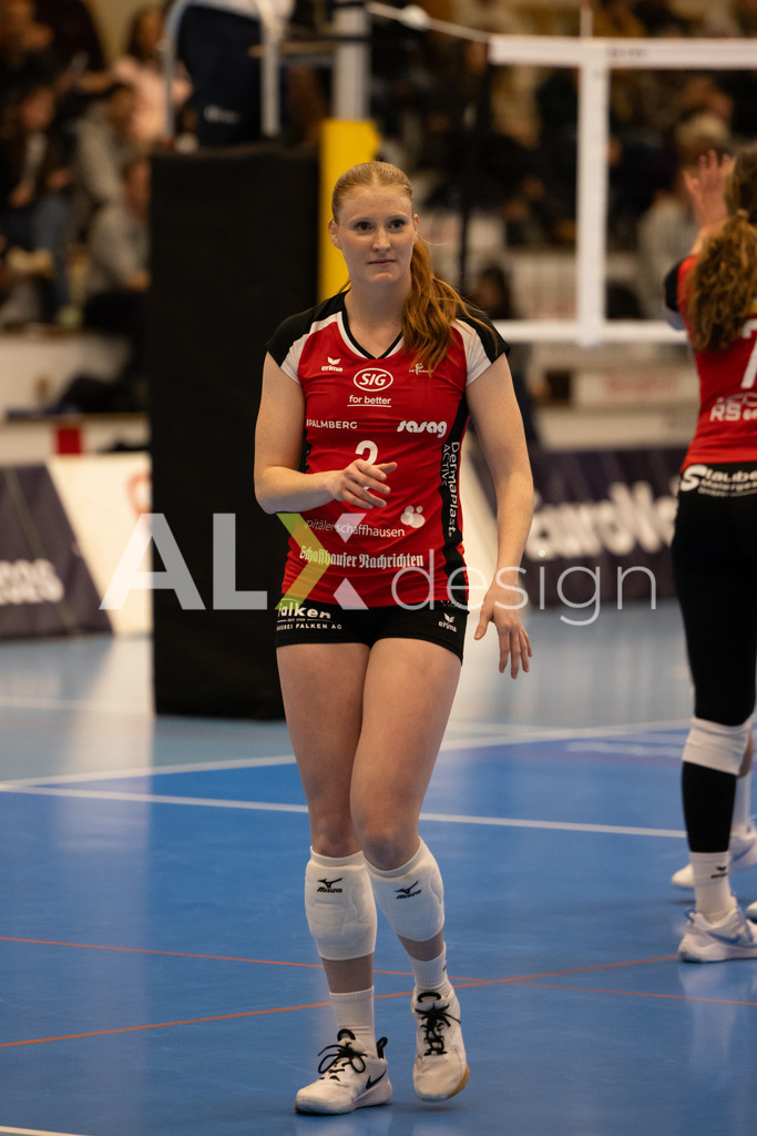 Volleyball I Frauen I Saison 2025-2026 I CEV Volleyball Challenge Cup 2026 | Women I 16th Finals I VC Kanti Schaffhausen - TJ Ostrava I 03.12.2025 | VC Kanti Schaffhausen - 3 Sydney Cole (USA) – Pass / Zuspiel - Realisiert mit Pictrs.com