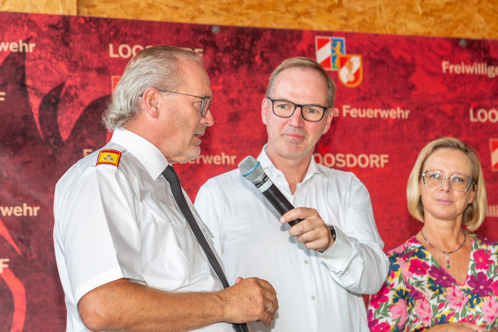 Festakt_049 | Fotodoku des Festaktes im FF-Haus Loosdorf anlässlich der Auszeichnung der Helfer und Hilfsorganisationen  der Hochwasserkatastrophe September 2024