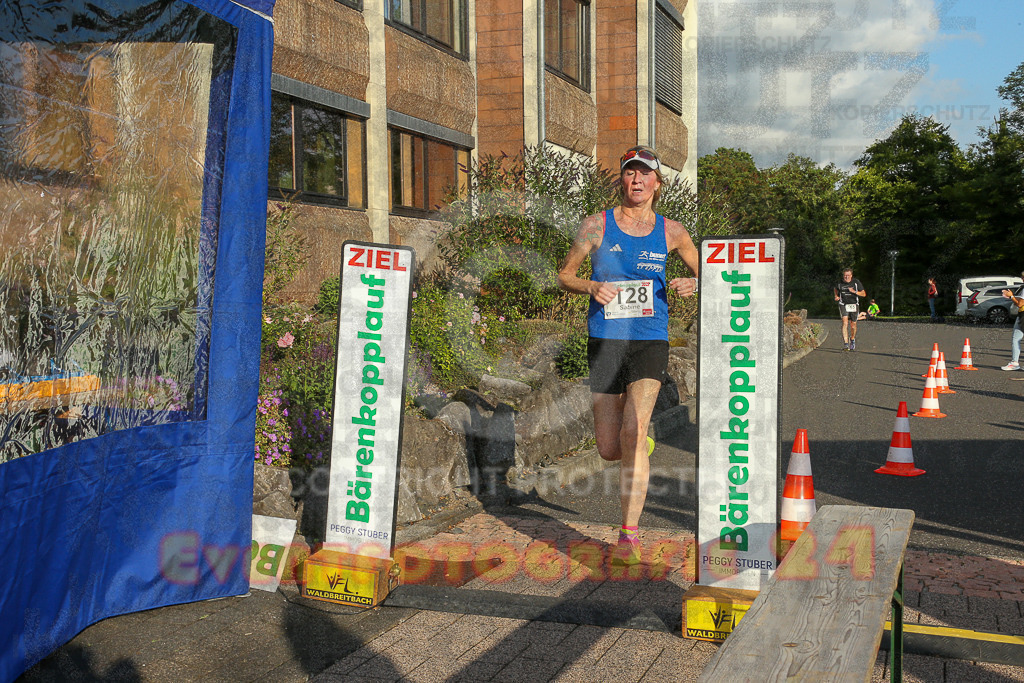 250801_1918_EX1_7546 | Sportfotografie im Rhein-Sieg Kreis, Köln, Bonn, NRW, Rheinland Pfalz, Hessen, etc. Unser Tätigkeitsfeld umfasst den Laufsport vom Volkslauf über den Marathon, Duathlon, Triathon bis zum Ultralauf wie Kölnpfad Ultra oder Schindertrail.