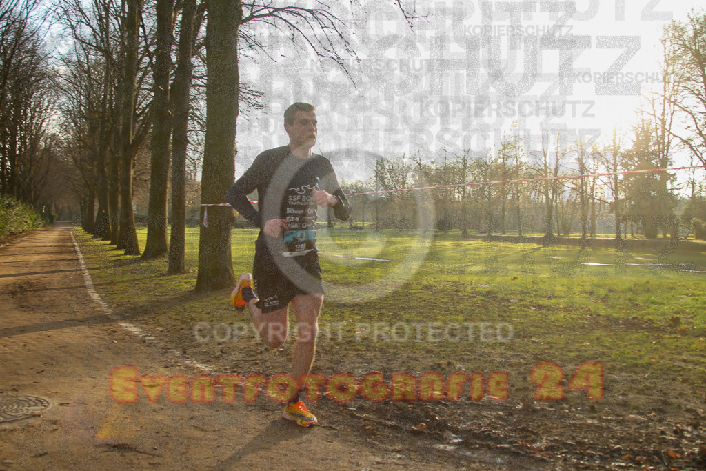 241231_1011_EV4_3399 | Sportfotografie im Rhein-Sieg Kreis, Köln, Bonn, NRW, Rheinland Pfalz, Hessen, etc. Unser Tätigkeitsfeld umfasst den Laufsport vom Volkslauf über den Marathon, Duathlon, Triathon bis zum Ultralauf wie Kölnpfad Ultra oder Schindertrail.
