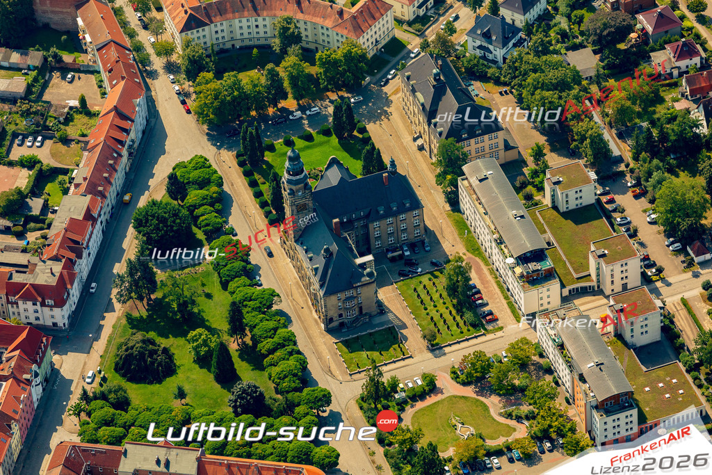Rathaus Wittenberge Bild- Das Luftbild wurde 2025 vom UL-Flugzeug heraus erstellt ( keine Drohne bzw. Drohnenaufnahme ) - Hochauflösende Luftaufnahme -Nicht vergleichbar mit Google Maps oder Satelittenbilder- Die Geschenkidee !Mit Lizenz und Bildrechte bestellbar - CC
