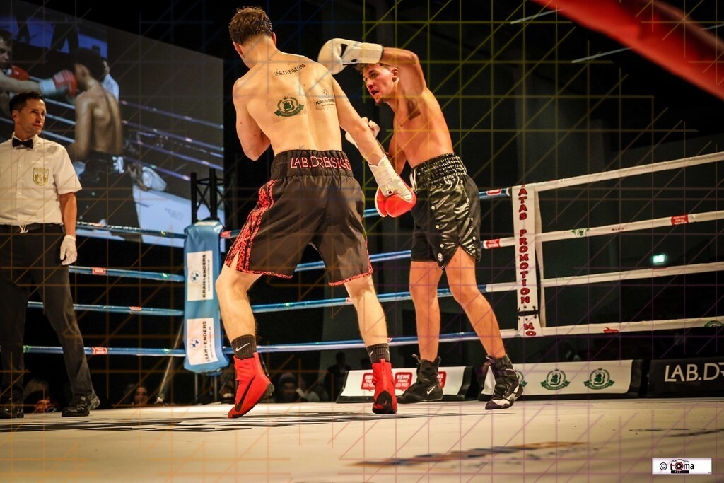 BoB 2026 Arnold vs. Faiz-45 | professionelle Sport- und Eventfotografie von Tomafocus – dynamische Bilder, emotionale Momente und hochwertige Aufnahmen für jeden Anlass. - Realisiert mit Pictrs.com