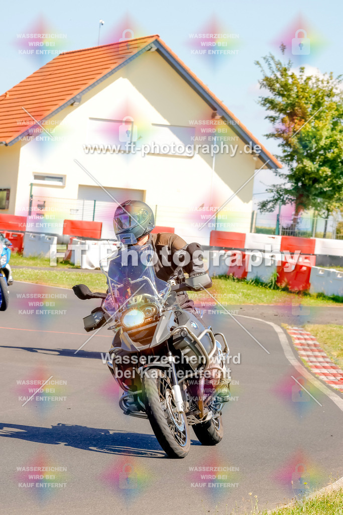 _MOT9196 | Hier findet Ihr Bilder von Touristenfahrten auf der Nürburgring Nordschleife oder von anderen Veranstaltungen die ich besucht habe. Viel Spass beim Durch Schauen 