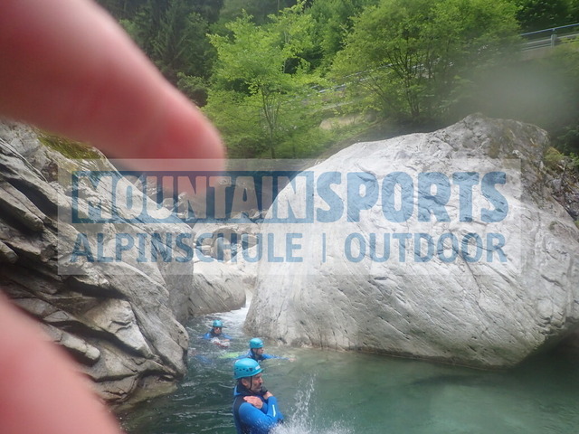 P1030181 | Bestelle die Bilder deines Berg- oder Wasser-Abenteuers mit Mountain Sports bequem von zu Hause aus direkt über unseren Online Fotoshop von pictrs.com. - Realisiert mit Pictrs.com