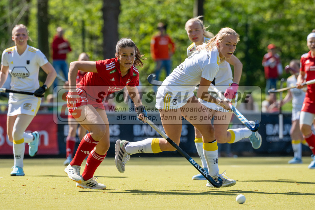 SFE_20250412_0079 | Köln, Deutschland, 12.04.2025:  Hockey 1. Bundesliga Damen Rot-Weiss Köln - Harvestehuder THC im KTHC Stadion Rot-Weiss Köln Tennis and Hockey Club am 12.04.2025 in Köln, Deutschland. (Foto von Stephan Fehrmann)Köln, Germany, 12.04.2025: Hockey 1. Bundesliga Damen Rot-Weiss Köln - Harvestehuder THC in KTHC Stadion Rot-Weiss Köln Tennis and Hockey Club at 12.04.2025 in Köln, Deutschland. (Foto from Stephan Fehrmann)