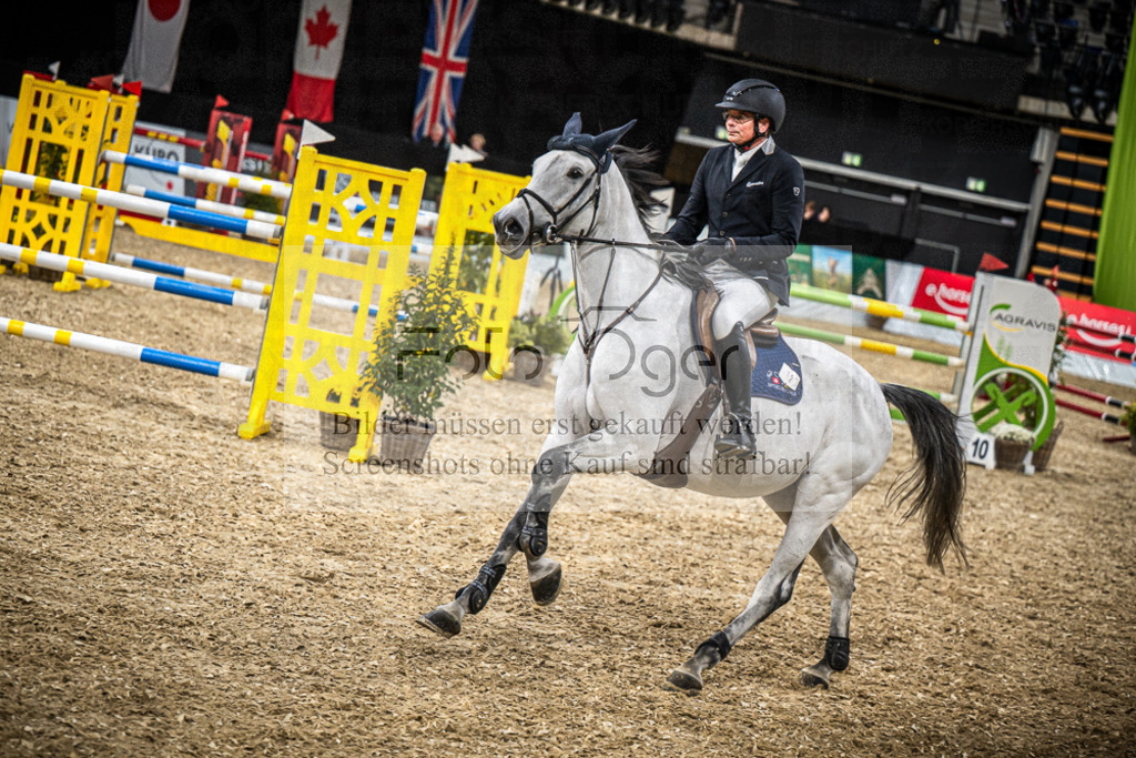 DOS_1621 | Entdecke hochwertige Reitturnierfotos von Foto Oger. Professionell, emotional und authentisch – jetzt Lieblingsmomente im Shop bestellen.Deutschlandweite Turnierfotografie. - Realisiert mit Pictrs.com
