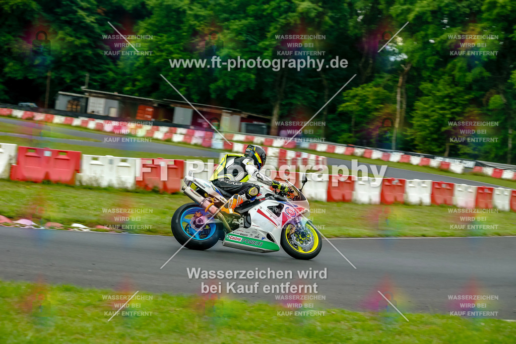 VBK-3510 | Hier findet Ihr Bilder von Touristenfahrten auf der Nürburgring Nordschleife oder von anderen Veranstaltungen die ich besucht habe. Viel Spass beim Durch Schauen 