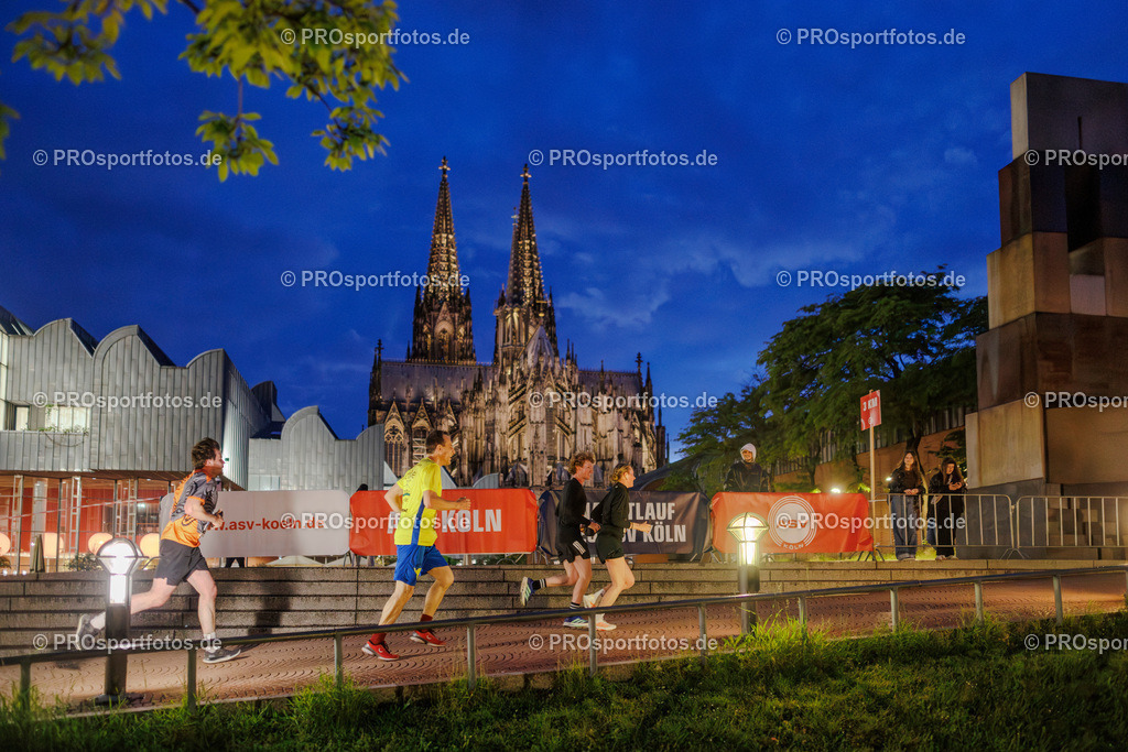 23. Nachtlauf des ASV Koeln; Koeln, 13.05.26 | Impressionen vom 23. Nachtlauf des ASV Koeln am 13.05.26 in der  von Koeln (Deutschland). Foto: BEAUTIFUL SPORTS/Bernd Hoffmann