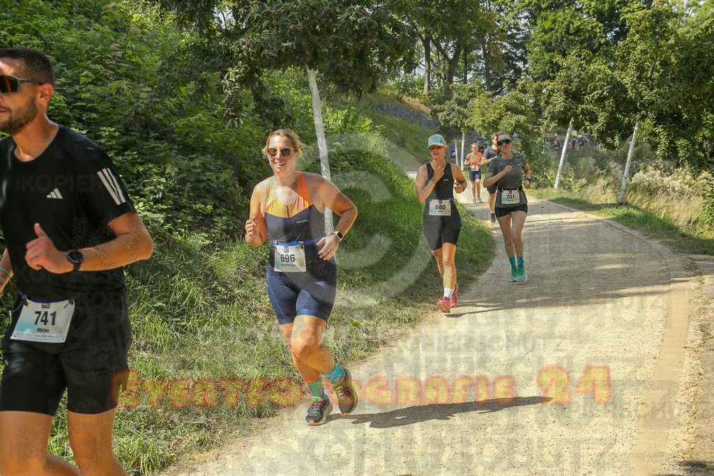 250824_1450_EX1_7736 | Sportfotografie im Rhein-Sieg Kreis, Köln, Bonn, NRW, Rheinland Pfalz, Hessen, etc. Unser Tätigkeitsfeld umfasst den Laufsport vom Volkslauf über den Marathon, Duathlon, Triathon bis zum Ultralauf wie Kölnpfad Ultra oder Schindertrail.