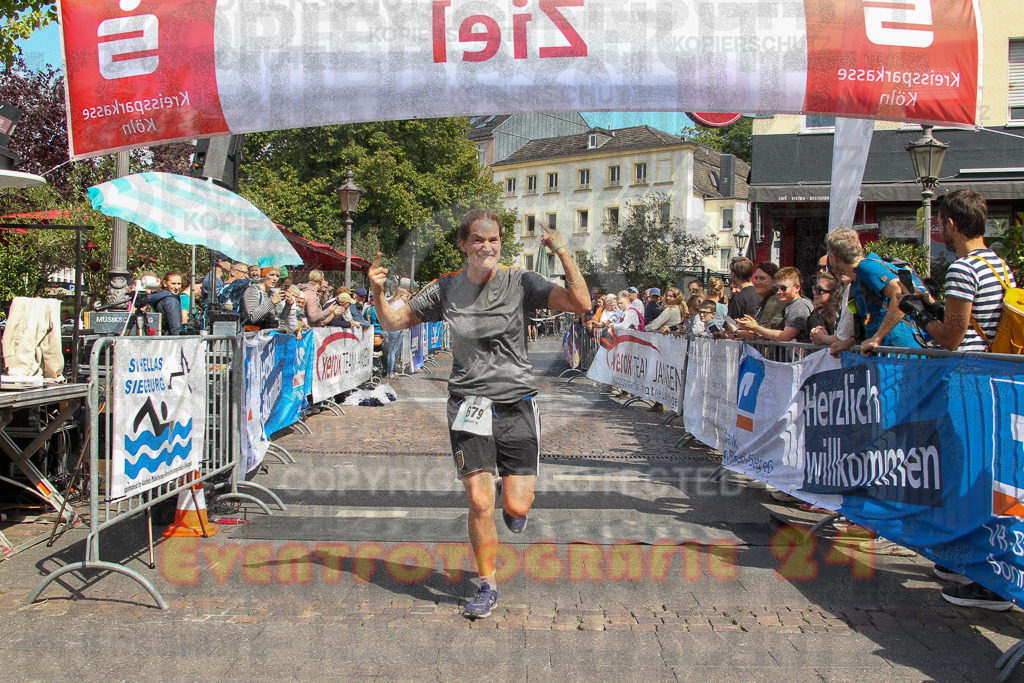 250824_1432_EV4_1853 | Sportfotografie im Rhein-Sieg Kreis, Köln, Bonn, NRW, Rheinland Pfalz, Hessen, etc. Unser Tätigkeitsfeld umfasst den Laufsport vom Volkslauf über den Marathon, Duathlon, Triathon bis zum Ultralauf wie Kölnpfad Ultra oder Schindertrail.