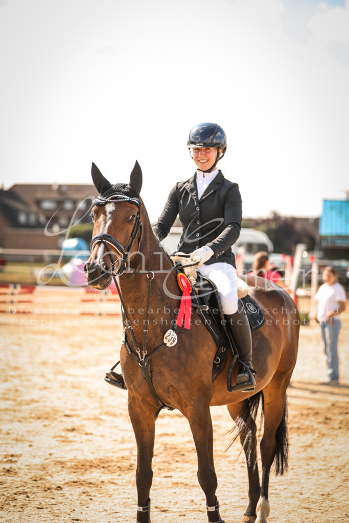 24.FrSpA00240 | Leoni Ertmer Photography - Realisiert mit Pictrs.com