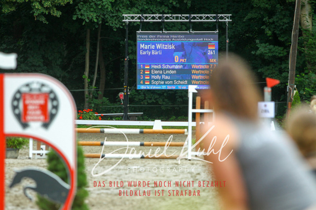 DKP44826 | Turniersportfotografie; Pferdefotografie; Dressurfotografie