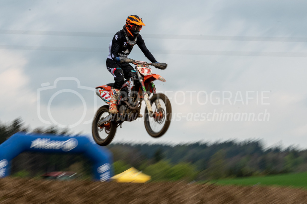 Motocross Schlatt bei Winterthur - 30. April 2022 | Motocross Schlatt bei Winterthur
MC Wila, Schlatt bei Winterthur
Bild: Sportfotografie Markus Aeschimann | www.markus-aeschimann.ch - Realisiert mit Pictrs.com