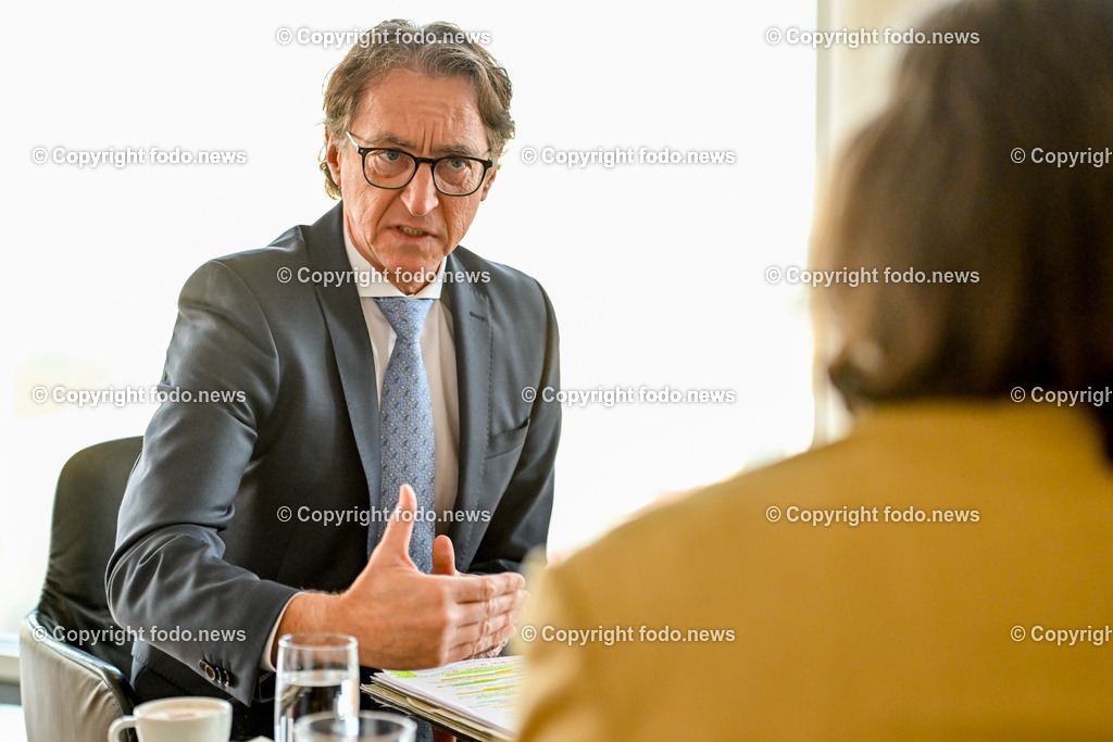 Leonhard Schitter (Generaldirektor Energie AG Ooe)_ 06.02.2023-24 | 06.02.2023, Energie AG, AUT, Leonhard Schitter, im Bild Leonhard Schitter (Generaldirektor Energie AG Ooe)

