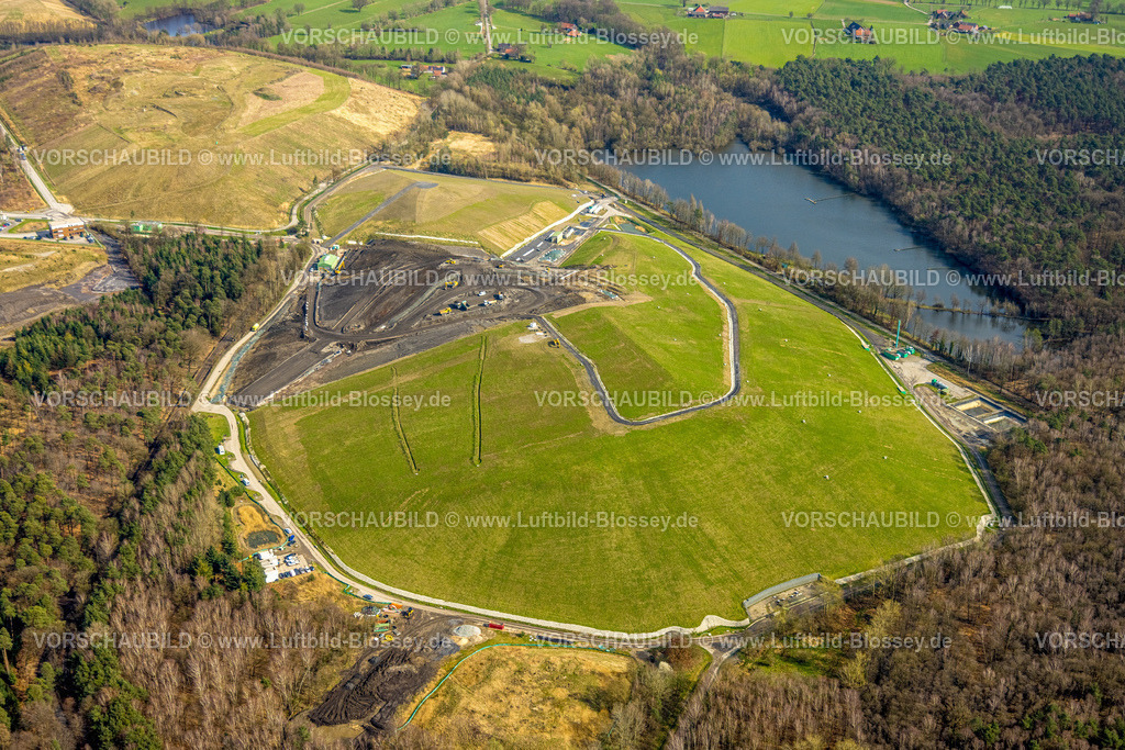 Huenxe240310015 | Luftbild, Sonderabfalldeponie Hünxe-Schermbeck der AGR mbH mit Teich, Hermann Nottenkämper GmbH Entsorgungsunternehmen, Gartrop, Hünxe, Nordrhein-Westfalen, Deutschland