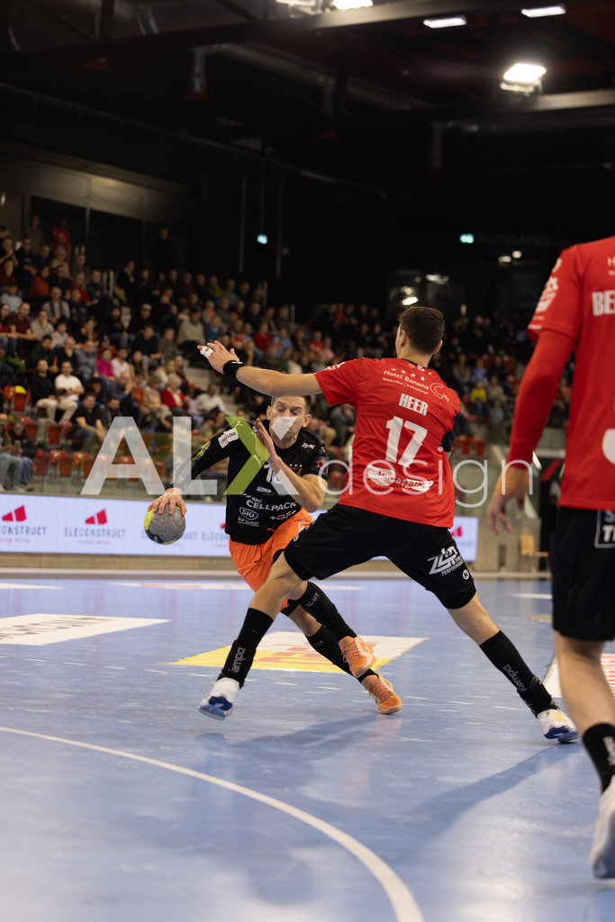 Handballen I Herren I Saison 2025-2026 I Quickline Handball League 2026 | Men I 18. Spieltag I Pfade Winterthur - Kadetten Schaffhausen I 20.12.2025 | 10 Josip Perić (Kadetten Schaffhausen) - Rückraum mitte - Realisiert mit Pictrs.com