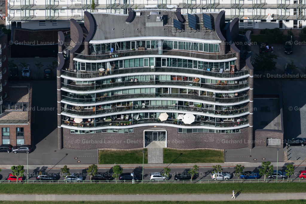 4030437 | Online-Shop für Luftbilder aus Deutschland. Seit über 45 Jahren baut Gerhard Launer das Luftbildarchiv mit unterschiedlichsten Themen stetig weiter aus.