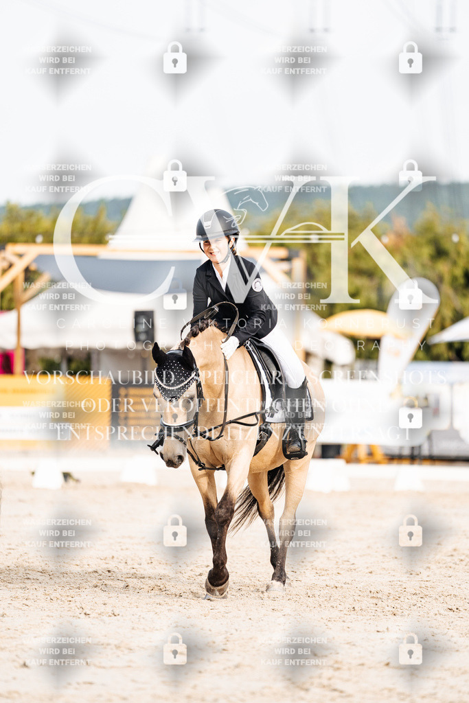 CK904335 | Turnierfotografie Pferdefotografie Trier Rheinland-Pfalz Pferdesport Reitsport Tierfotografie Sportfotografie Pferdevideo Pferdevideografie Equestrianvideography equestrianphotography  - Realisiert mit Pictrs.com