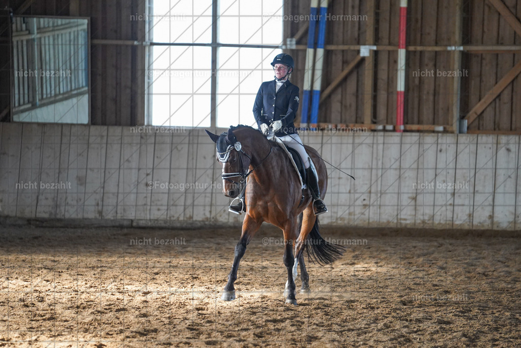 20230917-FAH09971 | Landsberg am Lech, 2023, Kaufbeuren, Kempten, Allgäu, Turnierfotografen Bayern, Fotoagentur Herrmann, Turnierbilder, Reitsport Fotos, Pferdefotograf, Augsburg, Bad Tölz, Dachau, Karlsfeld, Memmingen, Buchloe, Schwabmünchen