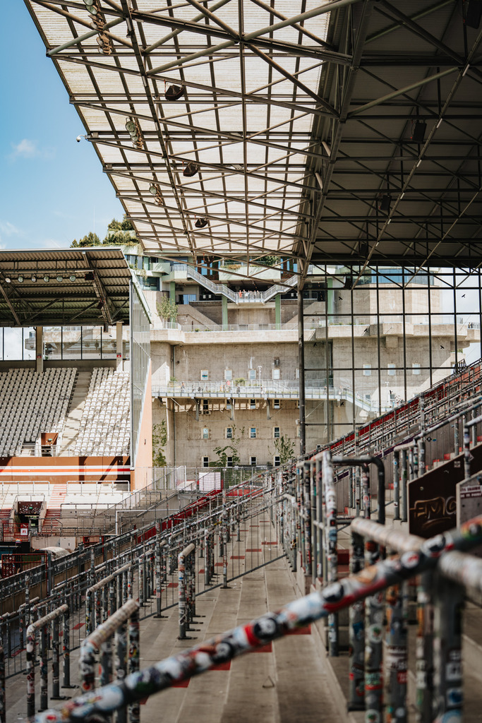 FCS08497 | Der offizielle Shop für FC St. Pauli Fotos. Wähle aus Spielszenen & Fanmomenten dein FCSP Wunschformat. Wir liefern Millerntor-Atmosphäre.