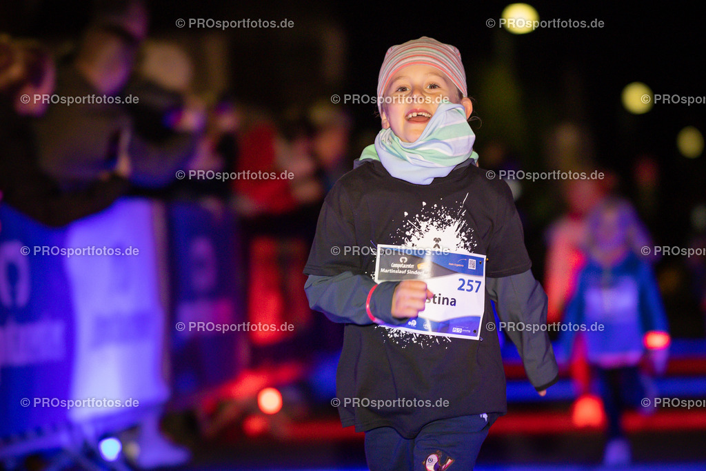 Computacenter Martinslauf Sindorf 2022 in Kerpen-Sindorf, 10.11.2022 | Impressionen vom Computacenter Martinslauf Sindorf 2022 am 10.11.2022 in Kerpen-Sindorf (Nordrhein-Westfalen).