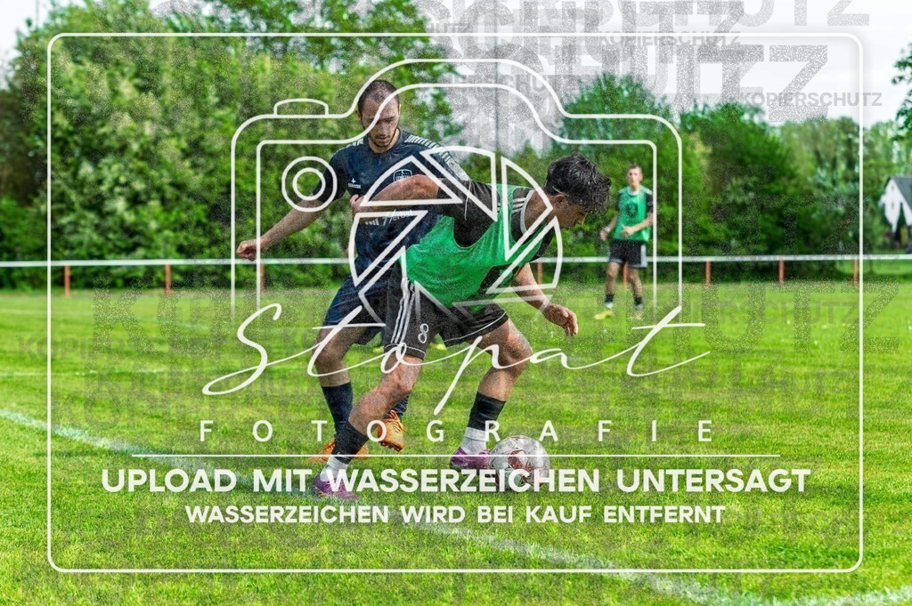 3. Kreisklasse Herren HK - Eintracht Leinetal IV vs. FG Fulde-Stellichte II | Ziad Genco (#08 FG Fulde-Stellichte II); 3. Kreisklasse Herren HK - Eintracht Leinetal IV vs. FG Fulde-Stellichte II am 03.05.2026 in Am Sportplatz, Schwarmstedt - Realisiert mit Pictrs.com