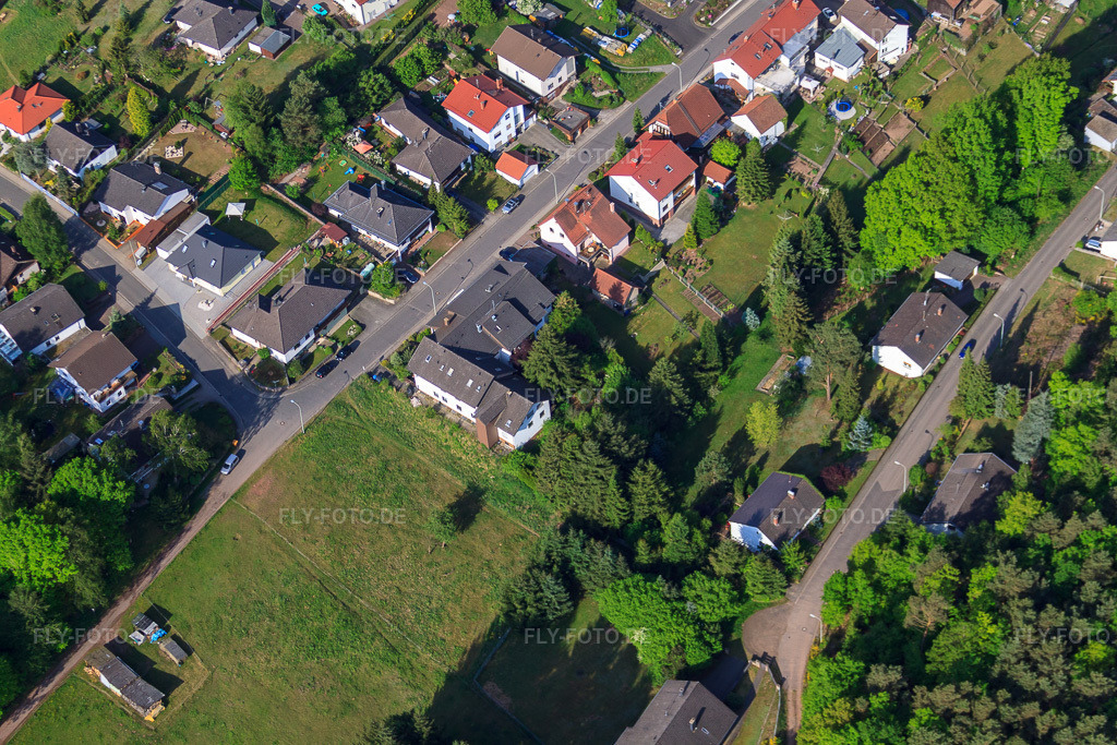 Luftbild: Alten- und Pflegeheim Biedenkopf, Untere Haardtstraße in Eppenbrunn im Bundesland Rheinland-Pfalz in Deutschland. Foto: IMG_40696.jpg vom 08.05.2011 durch Werner Riehm/FLY-FOTO.de