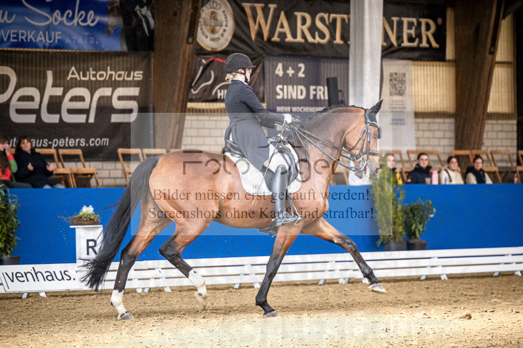DOS_1057 | Entdecke hochwertige Reitturnierfotos von Foto Oger. Professionell, emotional und authentisch – jetzt Lieblingsmomente im Shop bestellen.Deutschlandweite Turnierfotografie. - Realisiert mit Pictrs.com