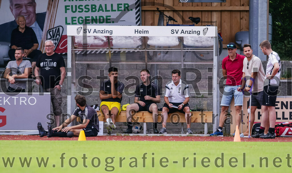 2023-07-23_009_SV_Anzing_gegen_SC_Kirchasch | Anzing, Deutschland, 23.07.2023:
Fußball, Kreisliga 2023 / 2024, Testspiel, SV Anzing gegen SC Kirchasch, Endergebnis: 5:1

Co-Trainer Christian Rauch (SV Anzing)

Foto: Christian Riedel / fotografie-riedel.net