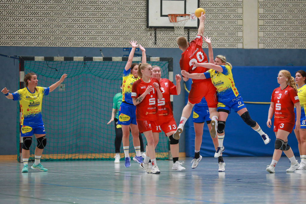 SVN_SvSchermbeck_051024_031 | Bildergalerie von Sport-Ereignissen aber auch von weiteren spannenden Dingen - nicht nur vom Niederrhein. In Anlehnung an den bekannten Spruch von Hanns Dieter Hüsch heißt das Motto: "Niederrhein ist überall".  - Realisiert mit Pictrs.com