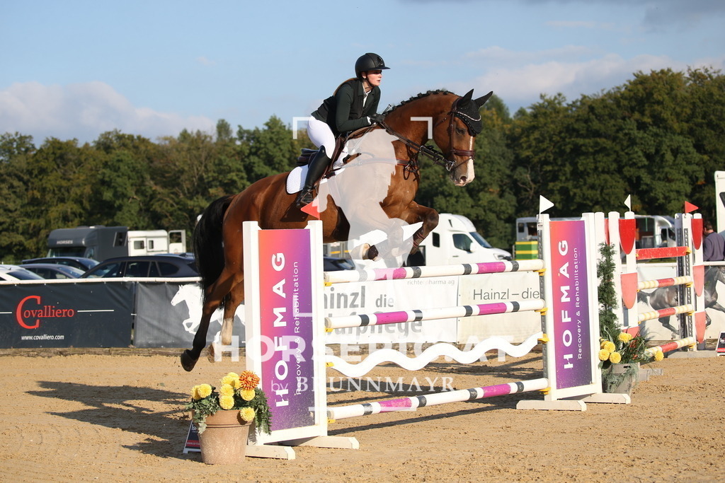 DL2Q5931 | Willkommen bei Brunnmayr - Design & Fotografie – Ihrem Spezialisten für Reitturniere und Pferdeveranstaltungen in Oberösterreich, Salzburg und Bayern! Seit über 17 Jahren sind wir leidenschaftlich dabei.