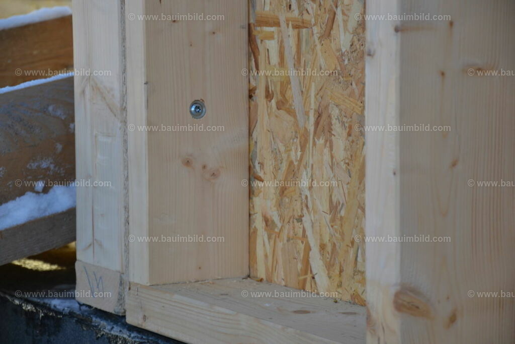 bib-lg09-holzbau-0059 | Nach LV-Leistungsgruppen sortierte Detailfotos über den Bau eines Hauses. Alle Hausbau-Bilder direkt vom Urheber und Autor der Website Haus-Selber-Bauen.com