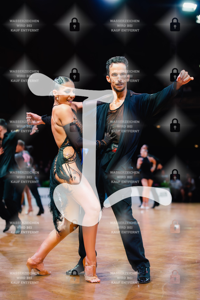 GOC 2025 - WDSF GrandSlam Latin 12th (180) Guillem Pascual _ Illes Diandra-Aniela (Spain)-2025-08-23-3233 | Webshop for digital downloads and prints of dance sport, event & show photographer Julian Link - Realisiert mit Pictrs.com