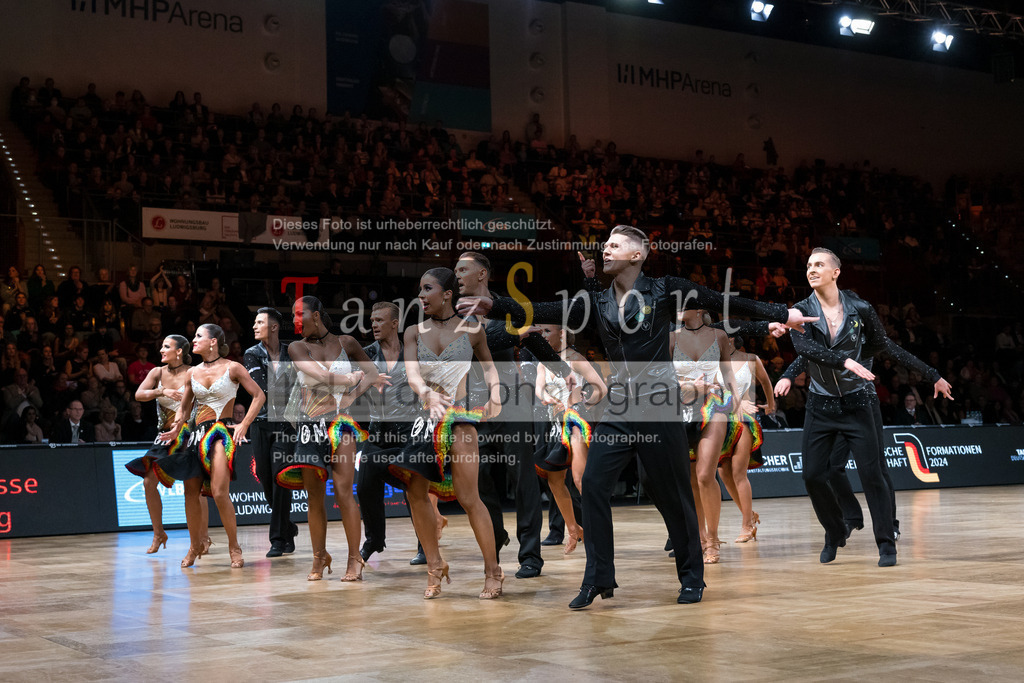 20241109_DM-Formationen_4273 | Tanzsportbilder, Standardtanz, Lateintanz, WDSF, DTV, LTVB, dancecomp, goc, hessen tanzt, blaues band der spree, walzer, tango, wiener walzer, slowfox, quickstepp, samba, rumba, cha-cha-cha, paso doble. jive, hd-kroft photography, turniertanzsport
