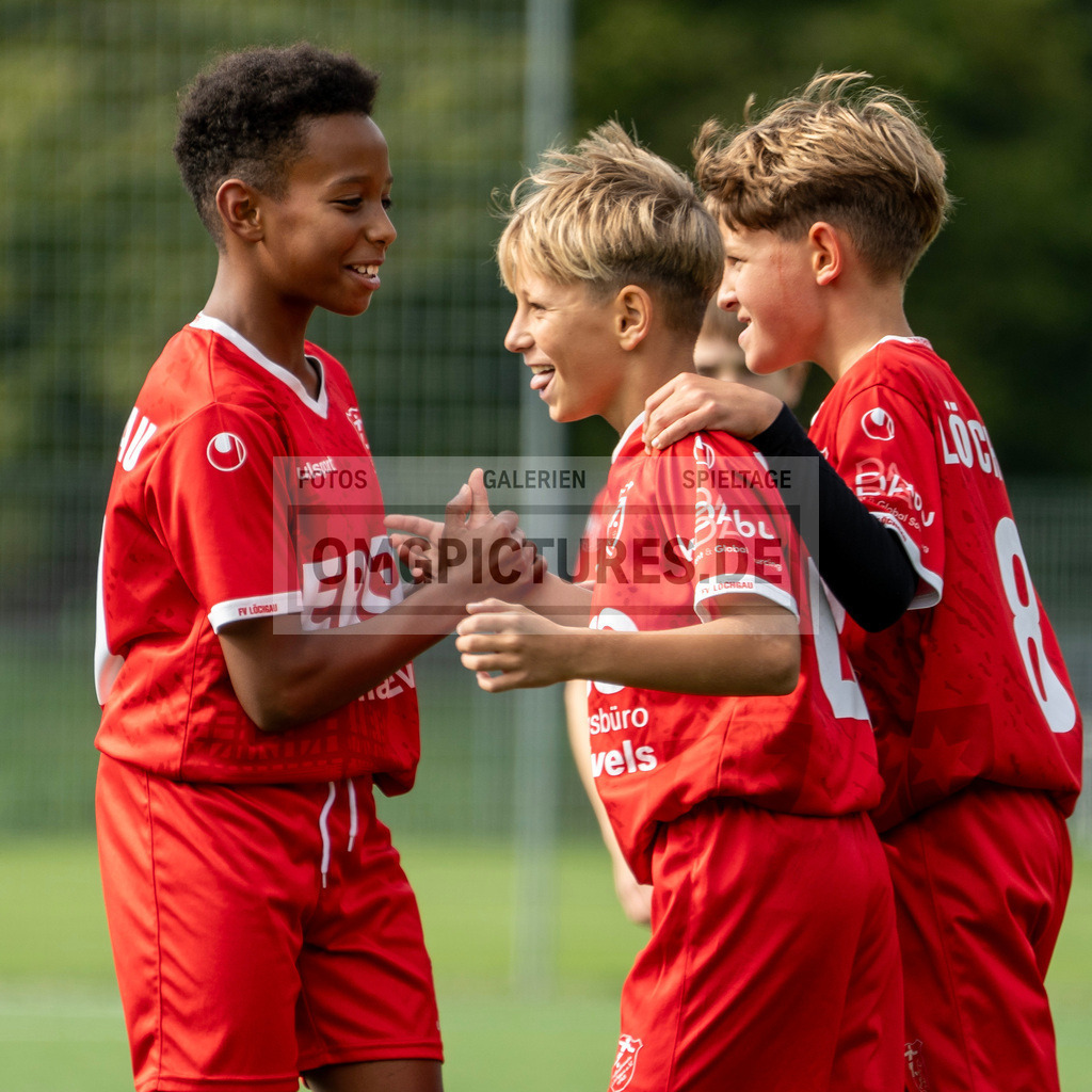 _DSC1995 | www.omgpictures.de, Sportfotograf, Verein, Fotograf, Baden Württemberg, Stuttgart, Heilbronn, omgpictures, Spieltag,  - Realisiert mit Pictrs.com