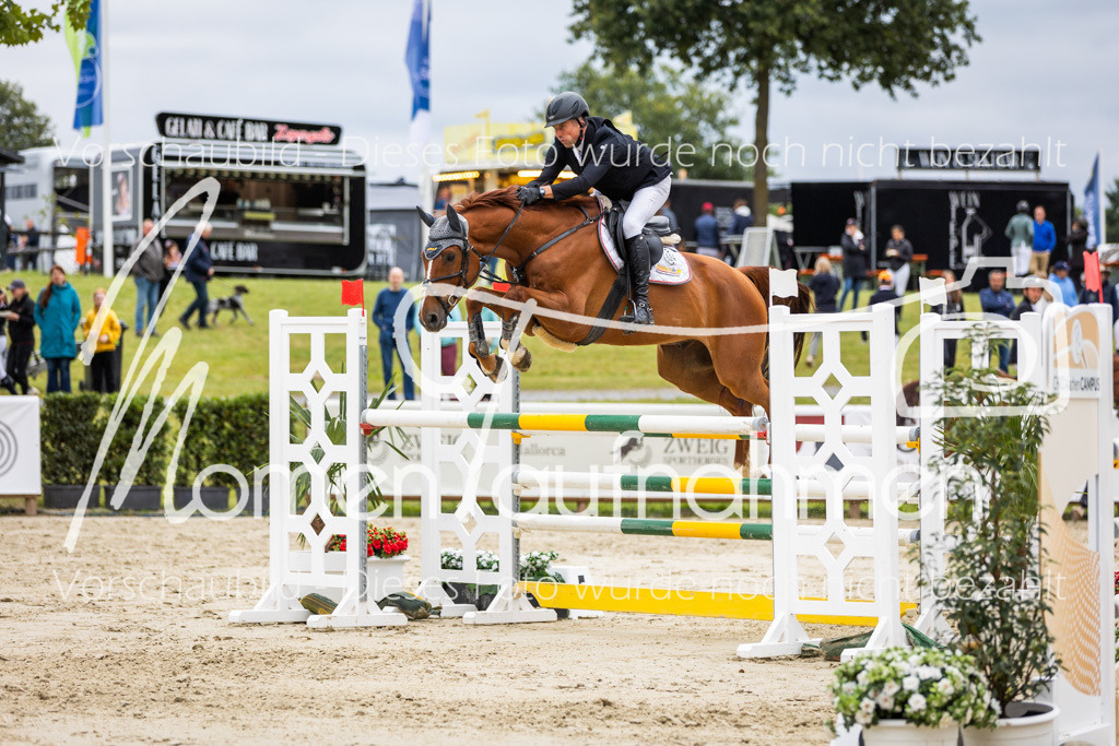 BHO-2PhSpr-M-5-2370 | MomenTaufnahmen Pferdesportfotos