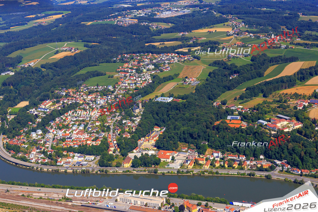 Die Luftaufnahme der Stadt Passau wurde 2017 vom Flugzeug heraus erstellt ( keine Drohne )- hohe Auflösung für beste Qualität