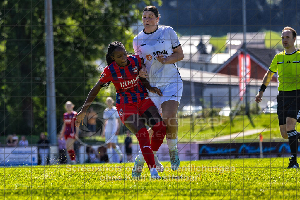 20260906_121444_0215-Bearbeitet_(c)_by_PhotoPeet | #,1.FC Donzdorf (weiß) vs. 1.FC Heidenheim 1846 (rot), Fußball, Frauen-Verbandspokal Gruppe 2, 2. Runde, Saison 2026/2027, Rasenplatz Lautertal Stadion, Süßener Straße 16, 73072 Donzdorf, 06.09.2026 - 11:00 Uhr,Foto: PhotoPeet / Sport- &amp; Eventfotografie / Peter Harich