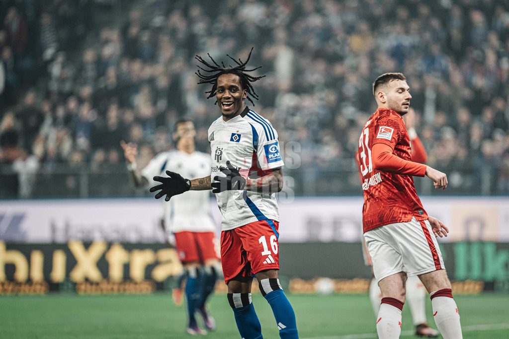 Fußball | Männer | Saison 2024/2025 | 2. Fußball-Bundesliga | 23. Spieltag | Hamburger SV vs. 1. FC Kaiserslautern | 21.02.2025 | Adedire Mebude (#16, HSV) ärgert sich