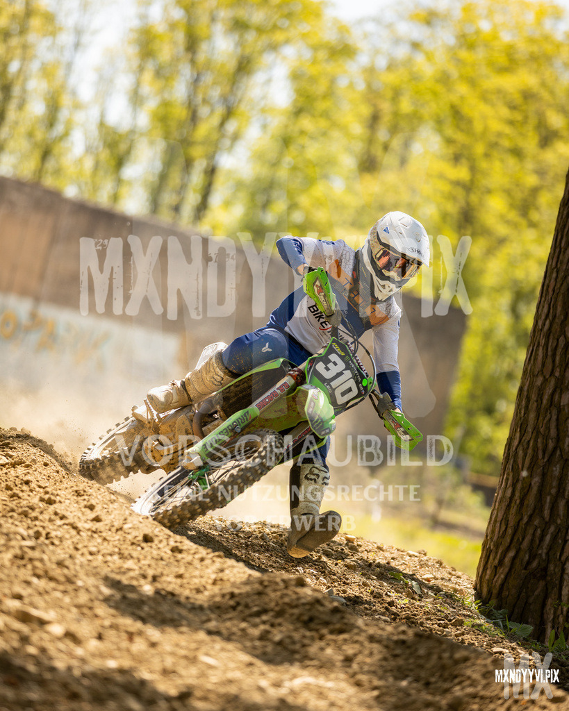 866A4882 | mxndyyvipix