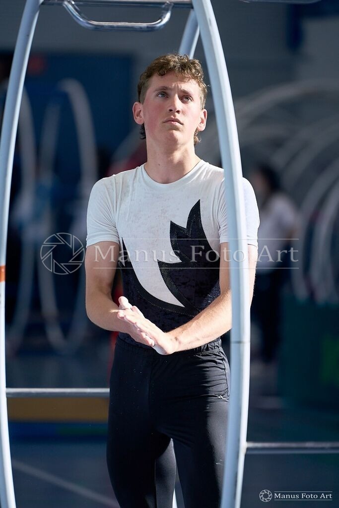 2024-06-20-2-B-DSC-00042 | Professionelle Sportfotografie in Hamburg, Schleswig-Holstein und Niedersachsen – spezialisiert auf Rhönrad, Geräteturnen, Leistungsturnen und rhythmische Sportgymnastik. Bundesweite Begleitung von Rhönrad-Events. Jetzt Sport-Fotos - Realisiert mit Pictrs.com