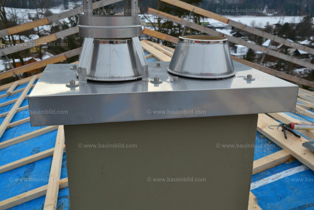 bib-lg08-schornstein-0065 | Nach LV-Leistungsgruppen sortierte Detailfotos über den Bau eines Hauses. Alle Hausbau-Bilder direkt vom Urheber und Autor der Website Haus-Selber-Bauen.com