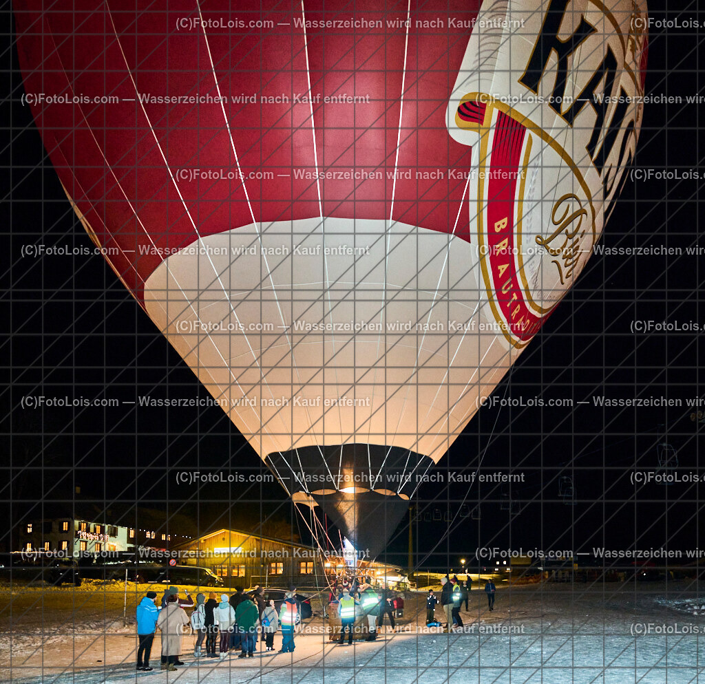 ALP5378_Nacht der Ballone_Ballonclub Oetscherland | NACHT DER BALLONE in Lackenhof am Ötscher, Sa 28. Dezember 2024.Mit einer Schauübung der Bergrettung Lackenhof, dem Ballonclub Ötscherland und den Gaminger Ötscherteufeln unter Zusammenarbeit mit der FF Lackenhof, dem Musikverein, dem Pensionistenverband, dem CampingClub, der Schirmbar und Konditorei Czihak, der Fuchswaldhütte und der Pizzeria Venezia, die für die Verköstigung sorgten, sowie der Ötscherliftgesellschaft, der Gemeinde Gaming und dem Ötscher-Tourismusverband.