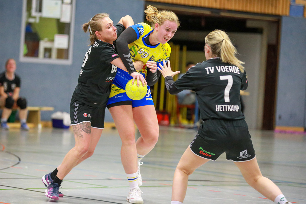 SVN_TvVoerde_021124_114 | Bildergalerie von Sport-Ereignissen aber auch von weiteren spannenden Dingen - nicht nur vom Niederrhein. In Anlehnung an den bekannten Spruch von Hanns Dieter Hüsch heißt das Motto: "Niederrhein ist überall".  - Realisiert mit Pictrs.com