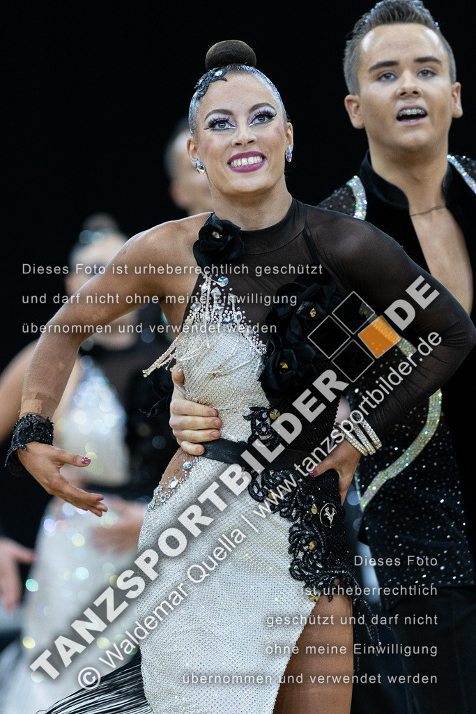 20230226-12552 | Hier finden Sie Tanz Bilder vom Latein und Standard Formationen tanzen. Sportbilder vom Tanzsport. Schöne Fotos und von Weltmeisterschaft, Europameisterschaft, Bundesliga, Regionalliga, Oberliga und Landesliga sowie von GOC Stuttgart, DanceComp, WM Bremen