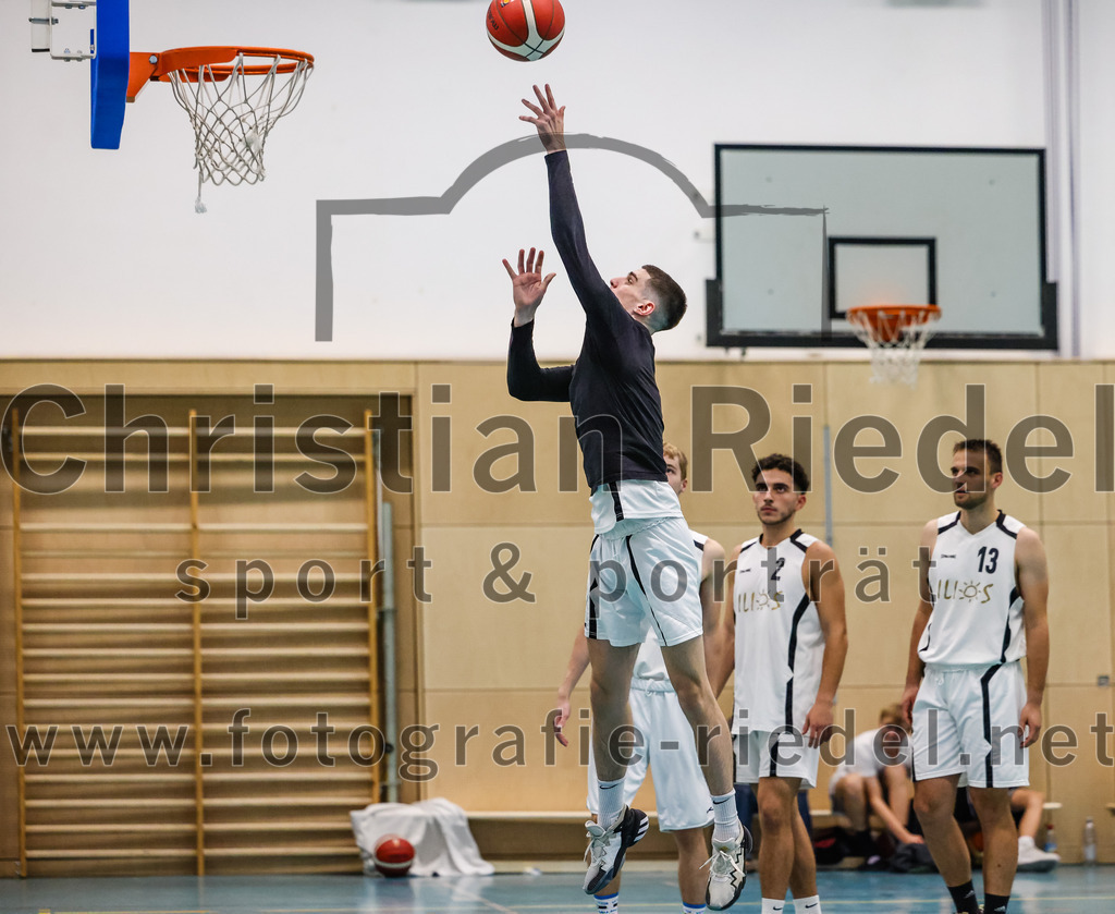 2023-10-08_005_TSV_Vaterstetten_gegen_ESV_Staffelsee | Vaterstetten, Deutschland, 08.10.2023:
Basketball, Bayernliga Herren Süd 2023 / 2024, 3. Spieltag, TSV Vaterstetten gegen ESV Staffelsee, Endergebnis: 62:90

Foto: Christian Riedel / fotografie-riedel.net