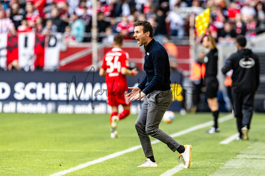 Fortuna Düsseldorf vs. Karlsruher SC | Düsseldorf, 30.04.2023: 2. Bundesliga, 30. Spieltag, Fortuna Düsseldorf gegen Karlsruher SC in der Merkur Arena in Düsseldorf. Foto: sportfotografie.ms | Markus Paletta - Realisiert mit Pictrs.com