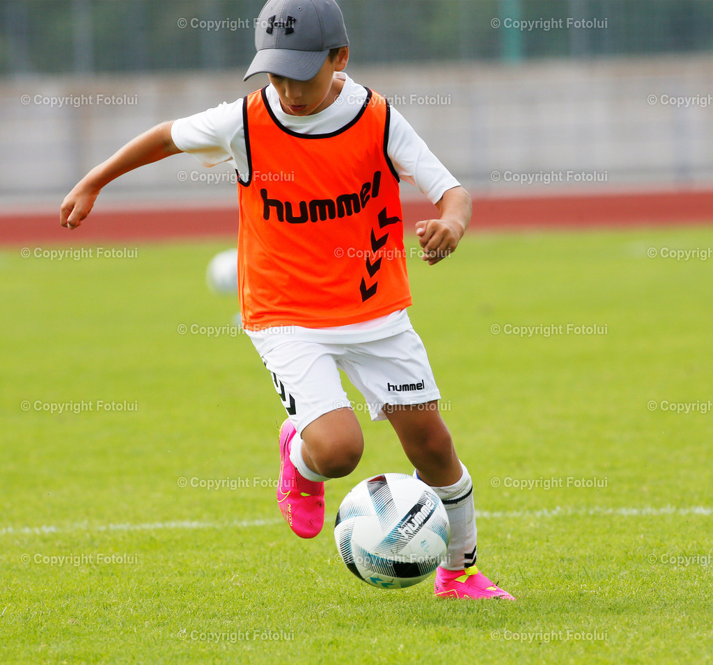 FUSBALLCAMPHERWIGDRECHSEL_55 | bilder, linz, photo, foto, fussball, sport, fotolui, bundesliga